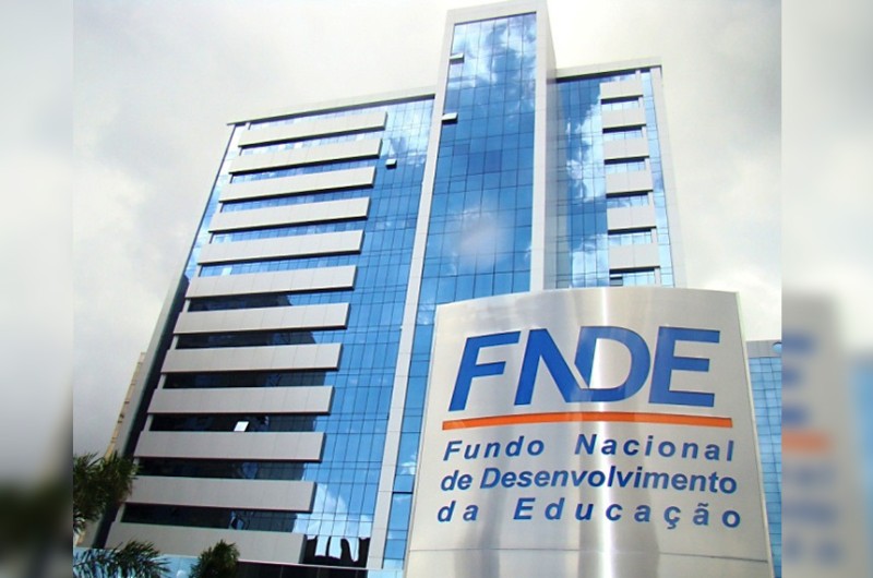 Sede do FNDE, em Brasília: repasse de recursos do fundo é alvo da Comissão de Educação - FNDE