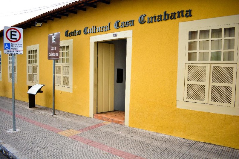 Fotos De Fachada Casa Cuiabana - Foto por: João Felipe | Secel
