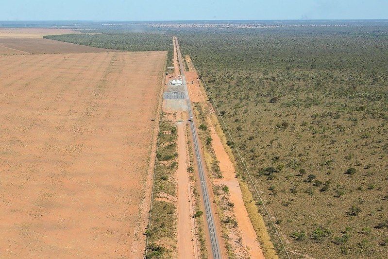 Obras da Ferrovia de Integração Oeste-Leste (Fiol), em São Desidério (BA) - (Foto: Isac Nóbrega/PR -11.09.2020)