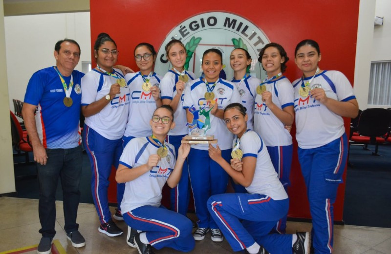 - Equipe do Colégio Militar Tiradentes I (Foto: Divulgação)