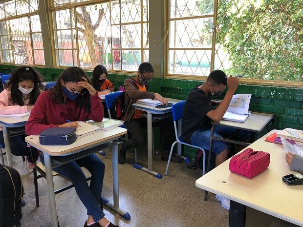 Divulgação da EE Adalberto Ferraz 