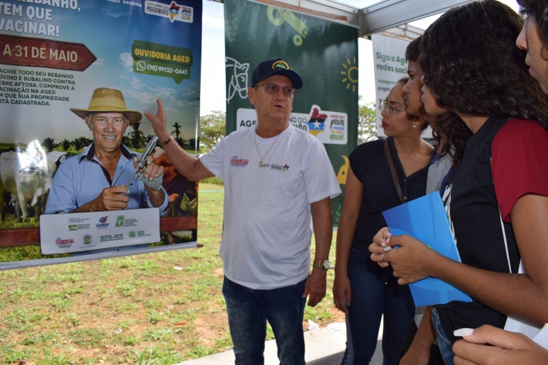 - Médico veterinário da AGED explica sobre as campanhas sanitárias realizadas pela AGED (Foto: Divulgação)
