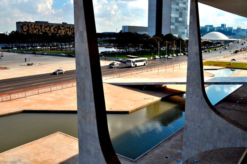 A lei especifica que as associações poderão atuar em assuntos de caráter poli?tico-representativo, técnico, científico, educacional, cultural e social - Thiago Melo/CC